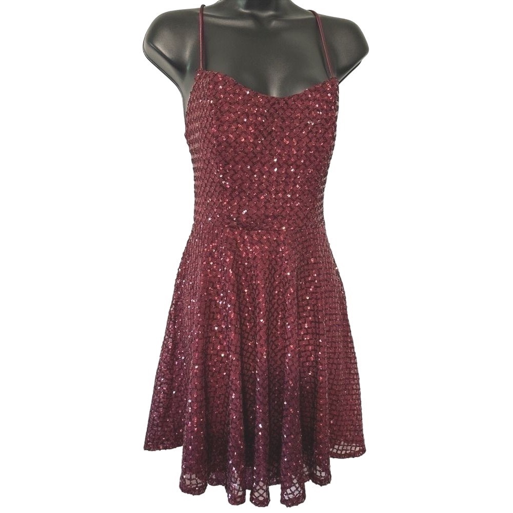 City Vibe Burgundy Sequin Lattice Fit and Flare Mini Dress Size 9 8507-YS4A